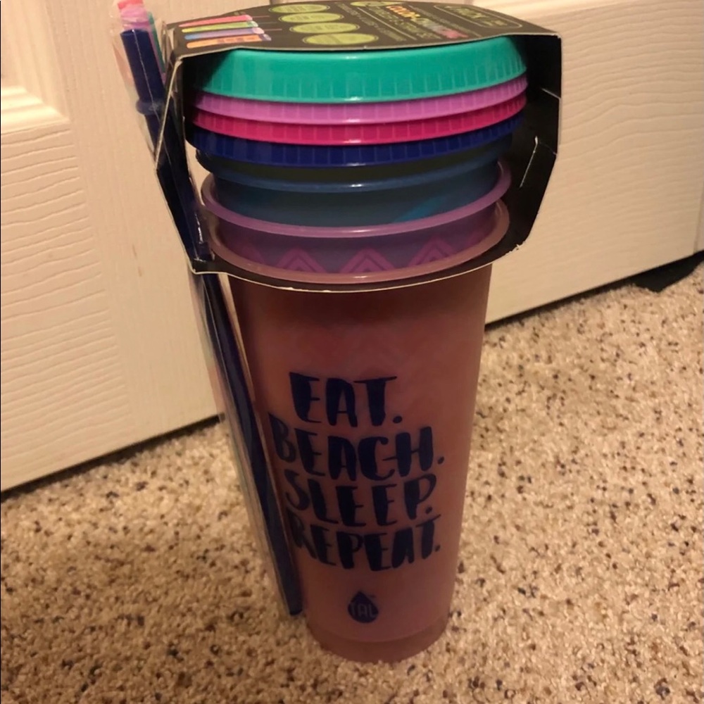 Color changing cups